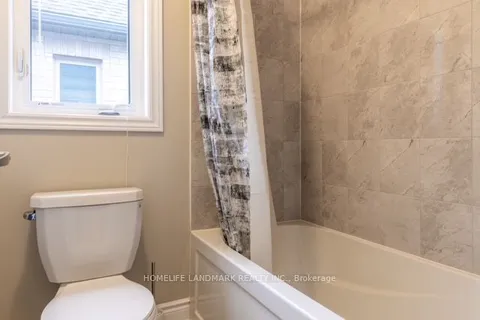 8 Venture Way, Thorold, ON L0S 1A0