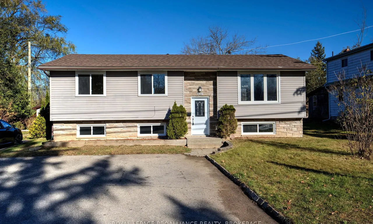 630 King St, Gananoque, ON K7G 2H4