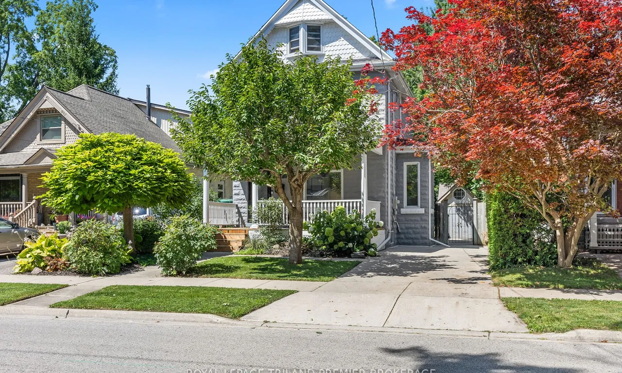136 LANGARTH St, London, ON N6C 1Z5