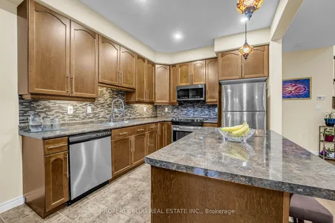 26 Creek Ridge St, Kitchener, ON N2R 0B5