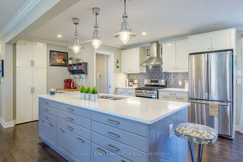 3527 Windermere Rd, Niagara Falls, ON L2J 2Y7
