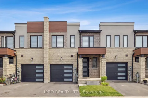29 Bensley Lane, Hamilton, ON L9C 0E7