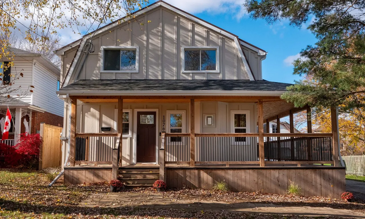 1076 Line Ave, Pelham, ON L3C 3C3