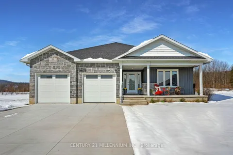56 Mctavish Cres, Huron-Kinloss, ON N0G 2R0