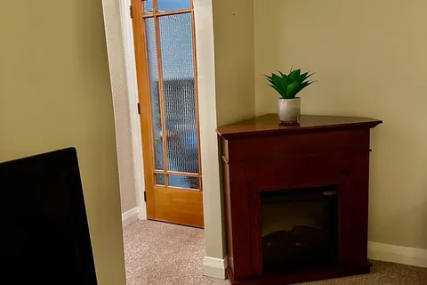 719 Herman St, Peterborough, ON K9J 3B3