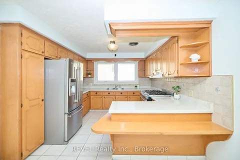 170 Iva St, Welland, ON L3B 1W6