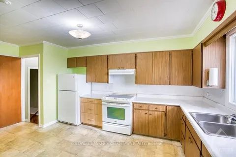 18144 HWY 7, Tay Valley, ON K7H 3C6