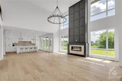 705 MCMANUS Ave, Manotick - Kars - Rideau Twp and Area, ON K4M 0B2