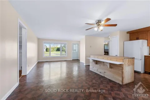 2120 VALLEY St, North Stormont, ON K0C 1W0