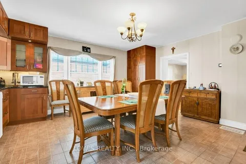 1127 LABROSSE St, East Hawkesbury, ON K0B 1P0