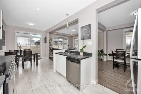 801 BRITTANIC Rd, Kanata, ON K2V 0R6