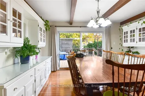 81 FIRST Ave, Brockville, ON K6V 3B1