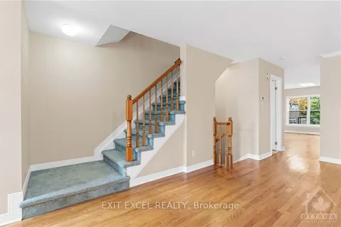 1095 NORMANDY Cres, Mooneys Bay - Carleton Heights and Area, ON K2C 0L9