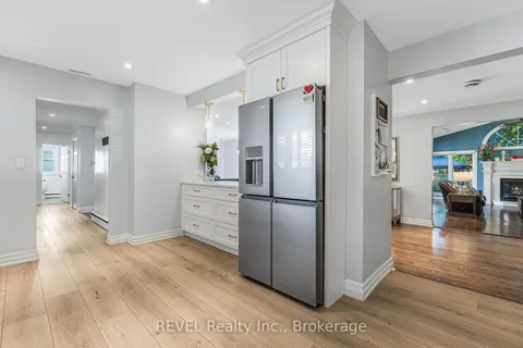 5 CHERRYHILL Dr, Grimsby, ON L3M 3B3