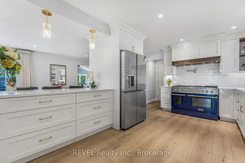 5 CHERRYHILL Dr, Grimsby, ON L3M 3B3