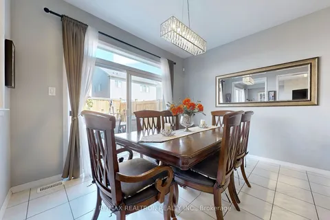 8663 Pawpaw Lane, Niagara Falls, ON L2H 3S5