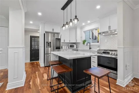 1427 LEXINGTON St, Mooneys Bay - Carleton Heights and Area, ON K2C 1S1