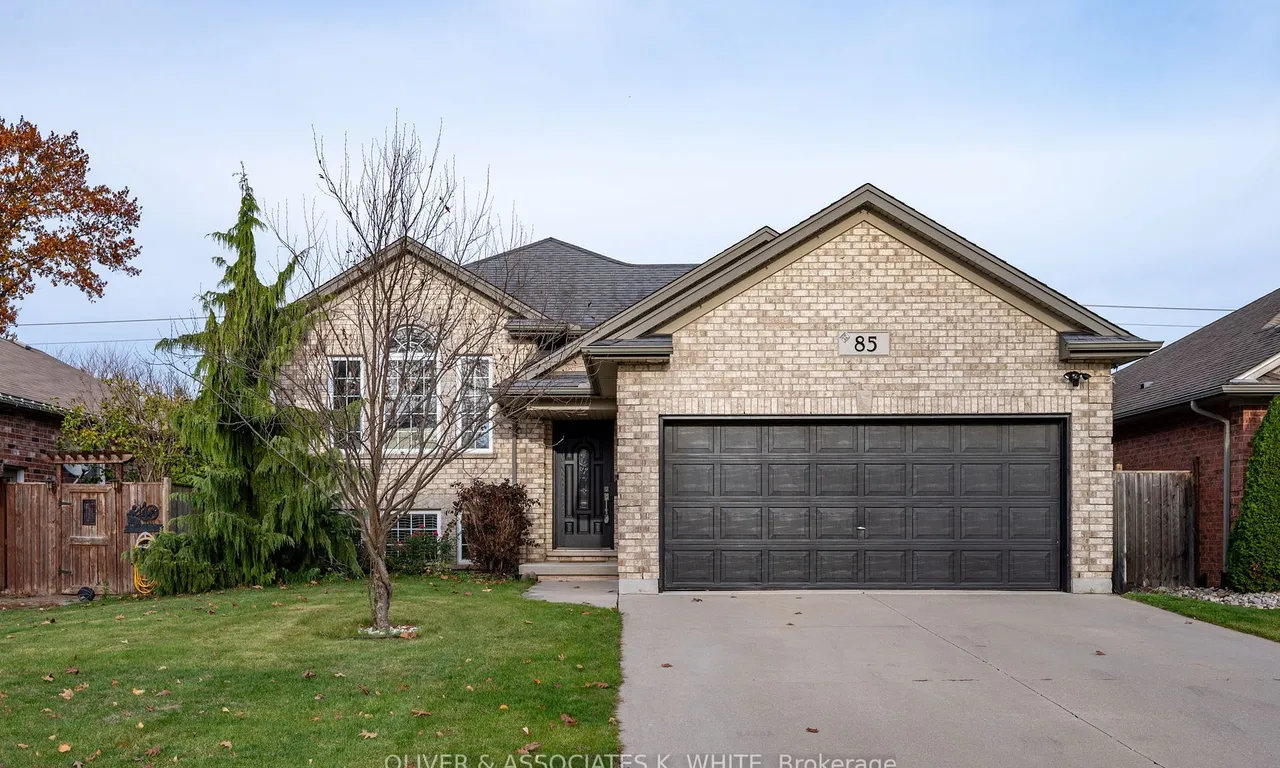 85 Ridge St, Strathroy-Caradoc, ON N7G 4K1