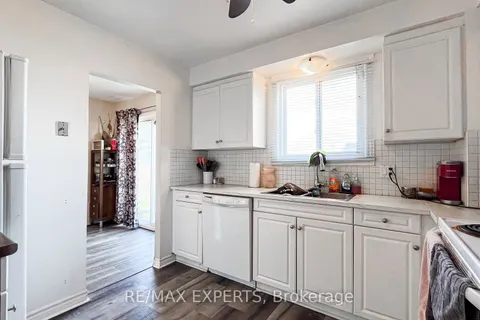 124 Romy Cres, Thorold, ON L2V 4L3