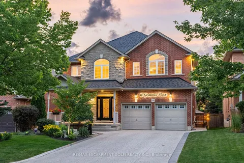 16 Gristmill Pl, Hamilton, ON L9G 5C9