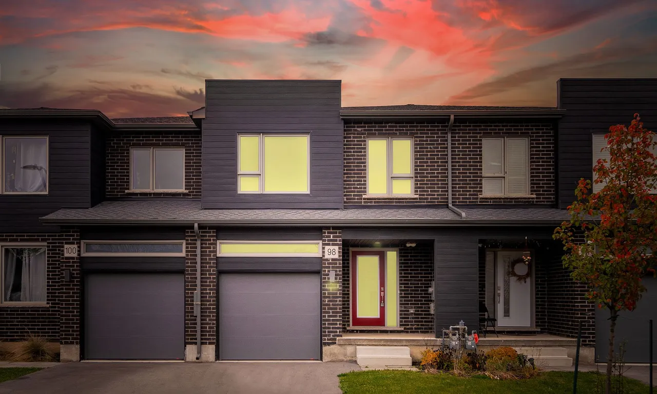 98 Pony Way, Kitchener, ON N2R 0R8