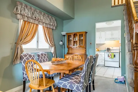 463 Knightsbridge Cres, Hamilton, ON L9G 3S4