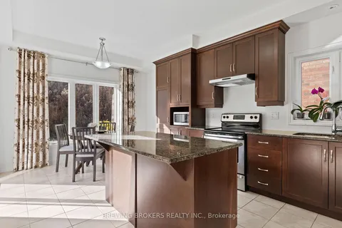 218 Gravel Ridge Tr, Kitchener, ON N2E 0E5