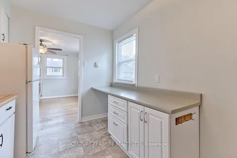 27 SUMMIT St, Deep River, ON K0J 1P0