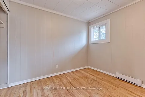 27 SUMMIT St, Deep River, ON K0J 1P0