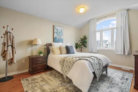 9 Tolton Dr, Guelph, ON N1L 0C4
