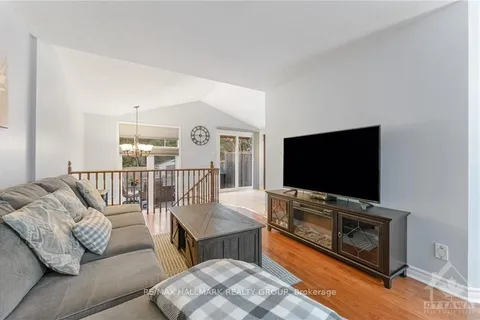 552 WILD SHORE Cres, Blossom Park - Airport and Area, ON K1V 1S9