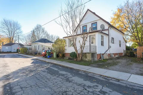26 Meda St, St. Thomas, ON N5P 1W6