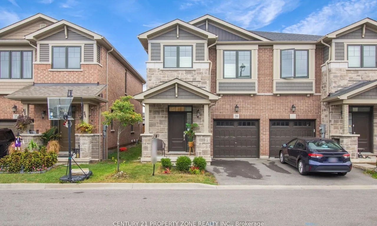 39 Pelican Lane, Hamilton, ON L8K 5J3