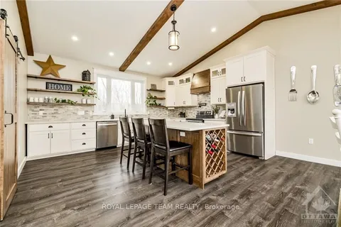 691 RIDEAU RIVER Rd, Montague, ON K0G 1N0