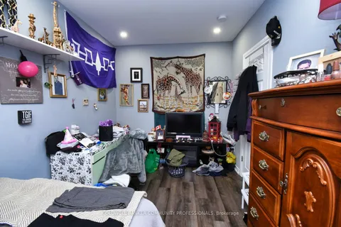 162 Newlands Ave, Hamilton, ON L8H 2T9