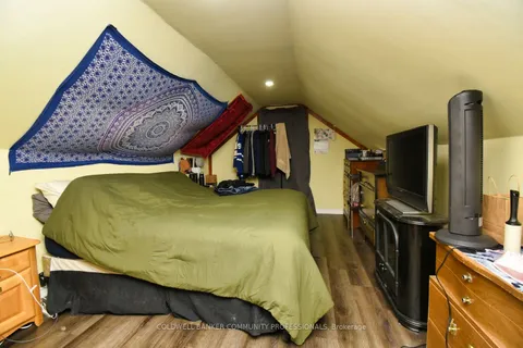 162 Newlands Ave, Hamilton, ON L8H 2T9