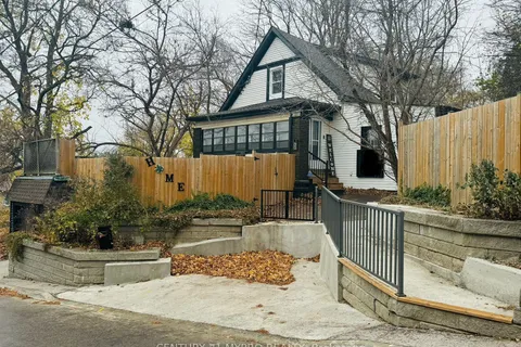 12 Hebel Pl, Kitchener, ON N2G 3J4