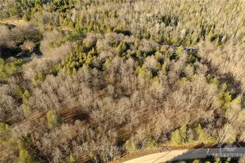 218 BATHURST Line, Lanark Highlands, ON K0G 1M0