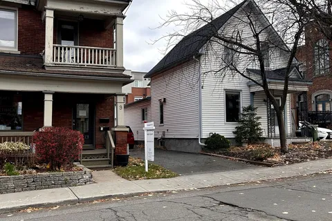 11 MELROSE Ave, West Centre Town, ON K1Y 1T8