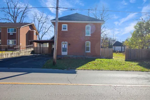 74 William St, Norfolk, ON N4B 1M5