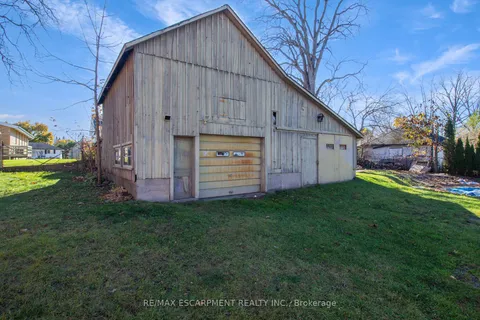 74 William St, Norfolk, ON N4B 1M5