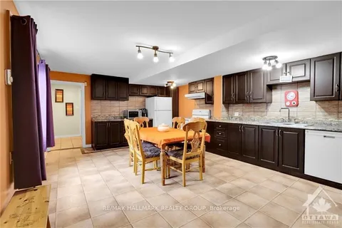 76 STONEHURST Ave, West Centre Town, ON K1Y 1R5