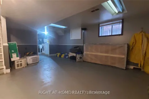 278 Grosvenor Ave, Hamilton, ON L8L 7T3