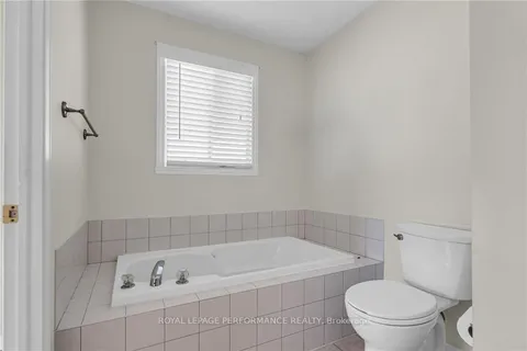 236 NORTHWOODS Cres, Cornwall, ON K6H 7K3