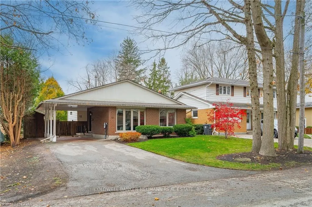 11 Mutual St, Guelph, ON N1G 2A4