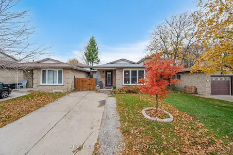 51 Monteagle Crt, Hamilton, ON L9C 6Y1