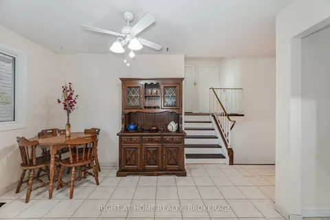 51 Monteagle Crt, Hamilton, ON L9C 6Y1