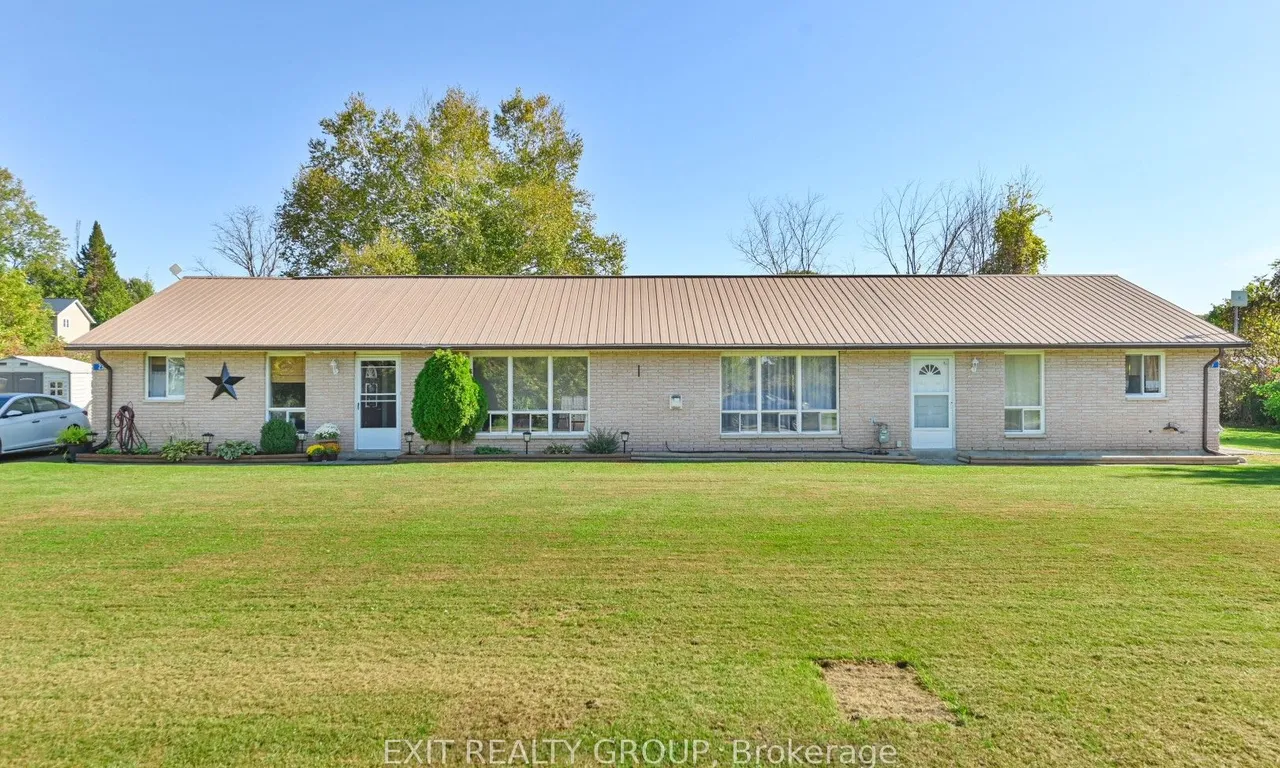 23-25 Duncan St, Quinte West, ON K0K 2C0