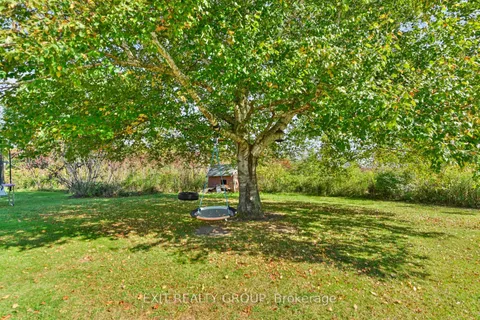 23-25 Duncan St, Quinte West, ON K0K 2C0