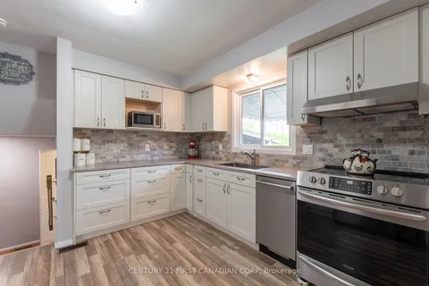 53 Dunwich Dr, St. Thomas, ON N5R 4T7